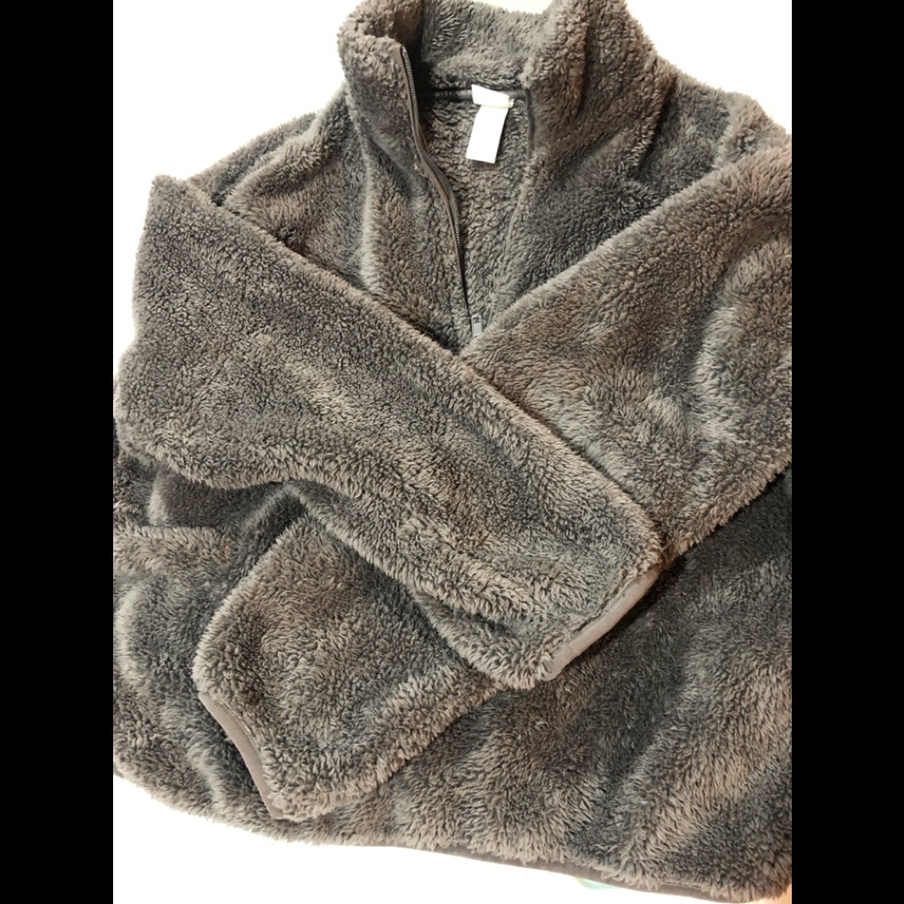 NWOT Womens fleece 1/4 zip sweater